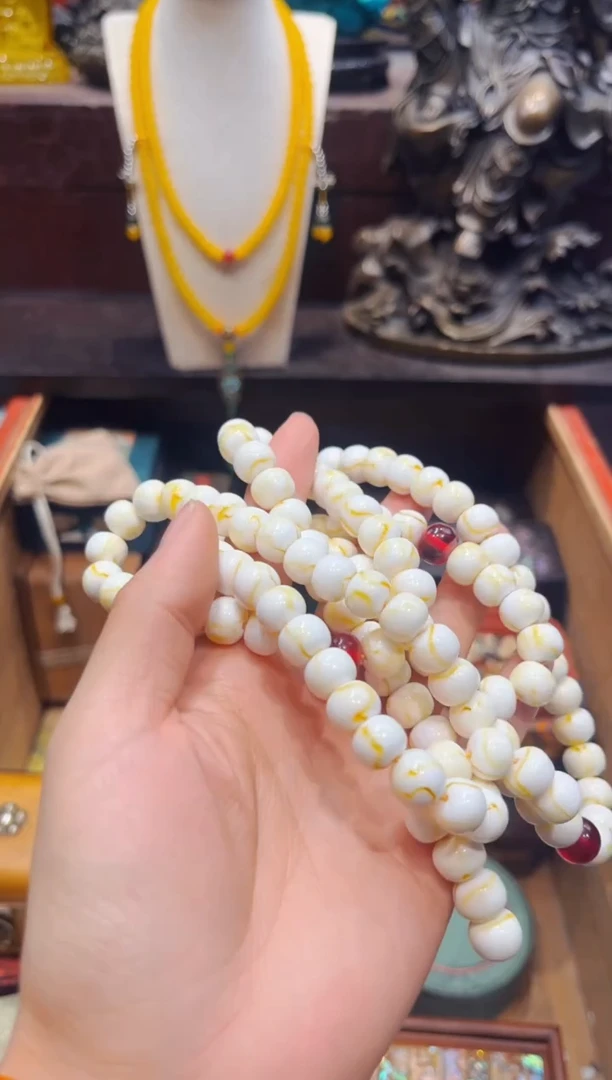 【闪购商品】蜜蜡裸石未镶嵌欣妹专属精选链接c235626