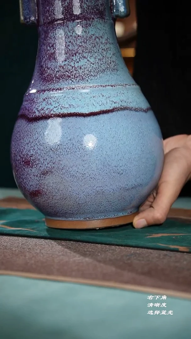 226-1贯耳瓶（刘永召）