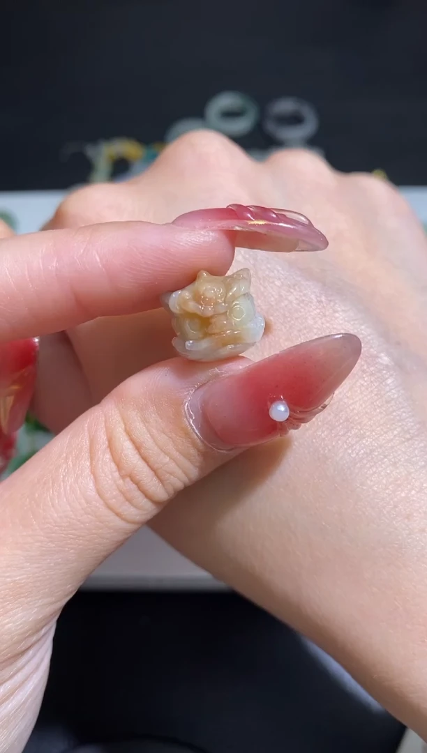 未镶嵌定制翡翠翡翠毛货~