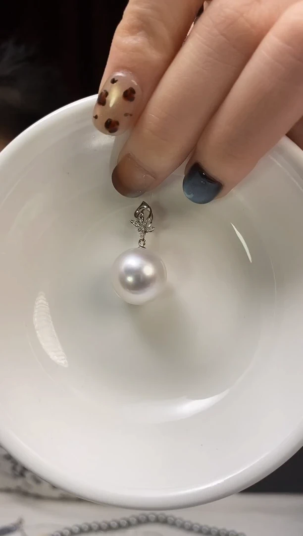 吊坠(不含链)18K金镶嵌海水珍珠14-15澳白珍珠吊坠