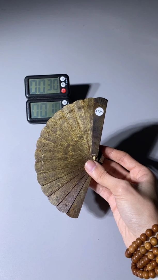 【闪购商品】金丝楠木雕412号10cm阴沉金丝楠迷你扇