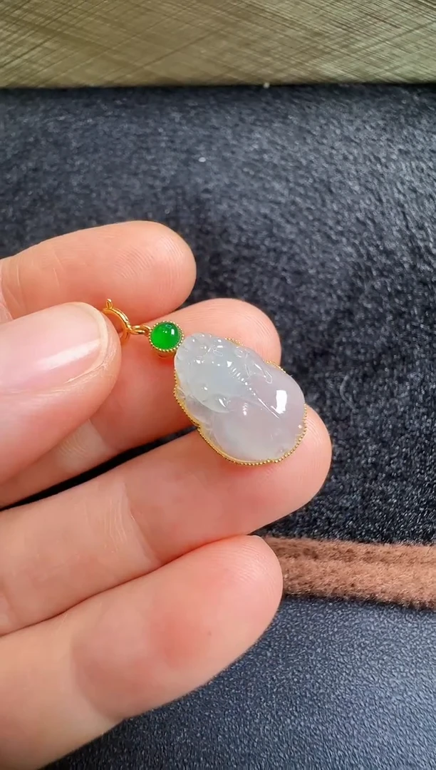 【闪购商品】翡翠颈饰18K金镶嵌00000550