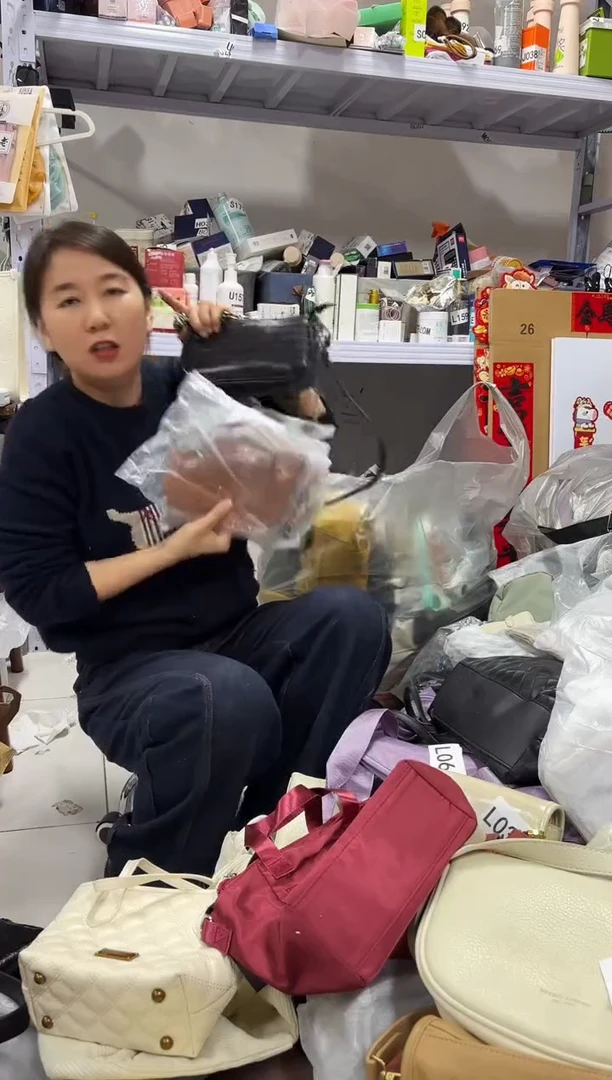 PU上车啦 宝宝们抓紧时间去下方链接拍吧颜色不挑小龙