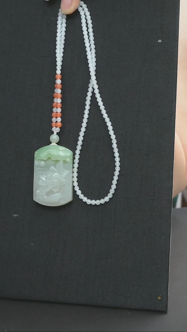 和田玉未镶嵌颈饰和田玉 未镶嵌 颈饰