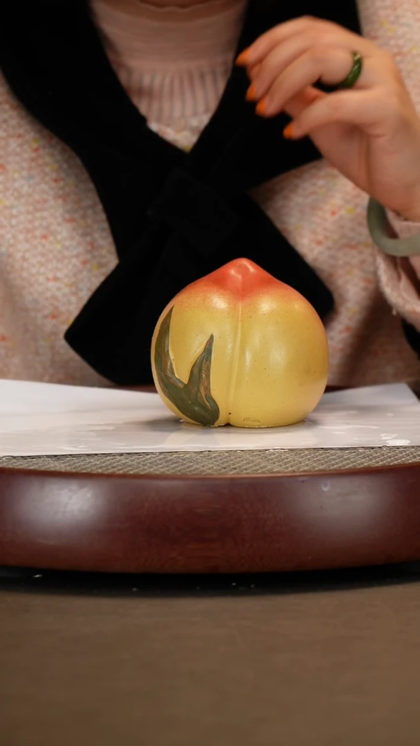 【闪购商品】紫砂茶宠段泥大寿桃