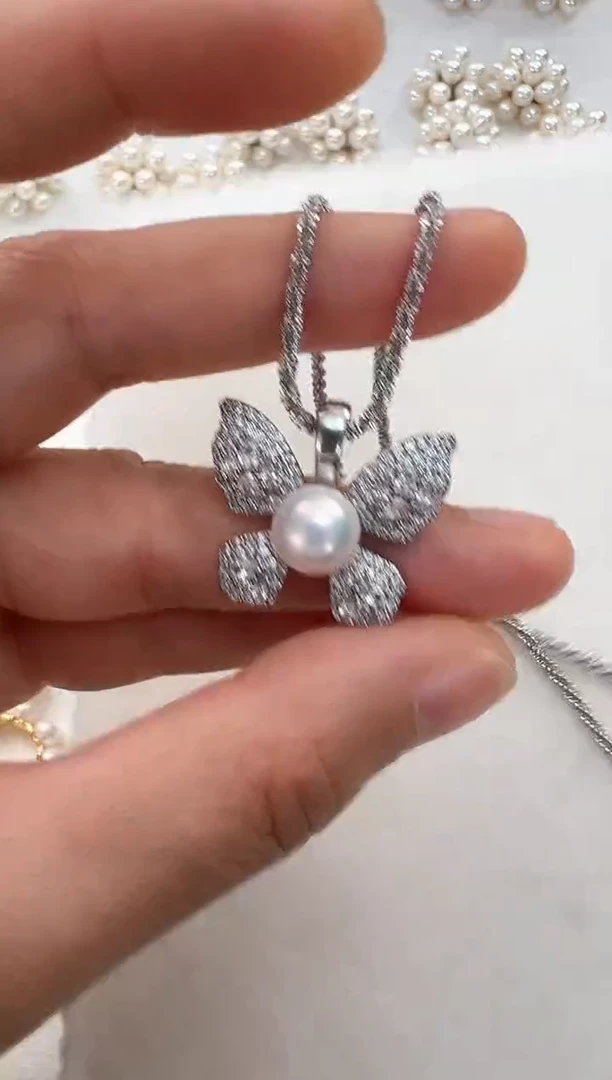【闪购商品】淡水珍珠颈饰合金蝴蝶银色