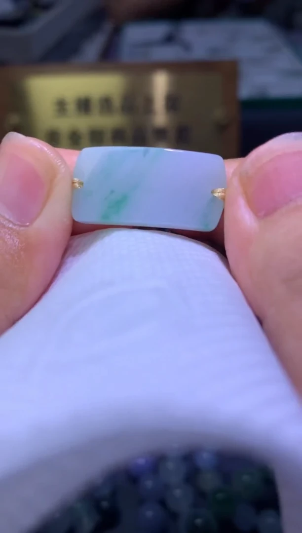 未镶嵌定制翡翠毛货