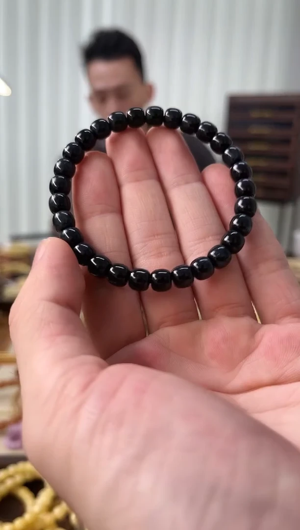 未镶嵌蓝狐眼木变石蓝狐眼