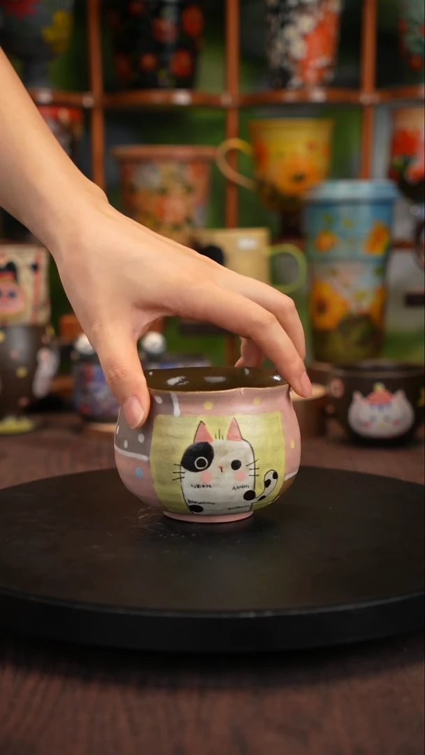 景德镇釉下彩手绘脏脏杯