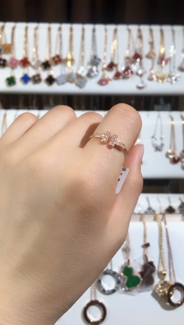 【闪购商品】钻石戒指/指环18K金镶嵌钻石K玫