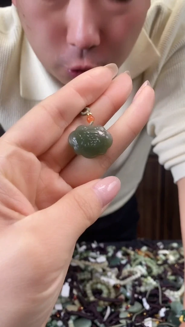 【闪购商品】和田玉颈饰未镶嵌多样性发货，拍一发一