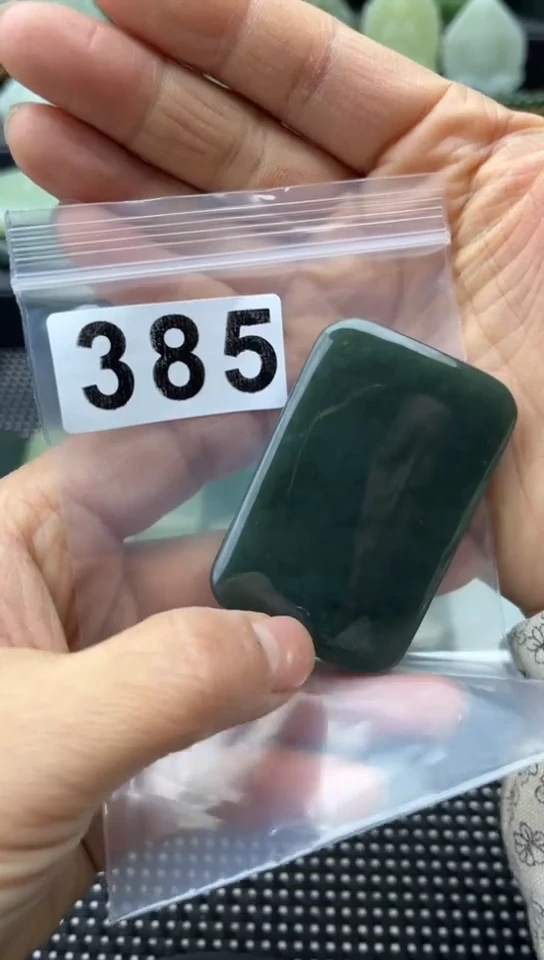 未镶嵌和田玉珠宝半成品牌子