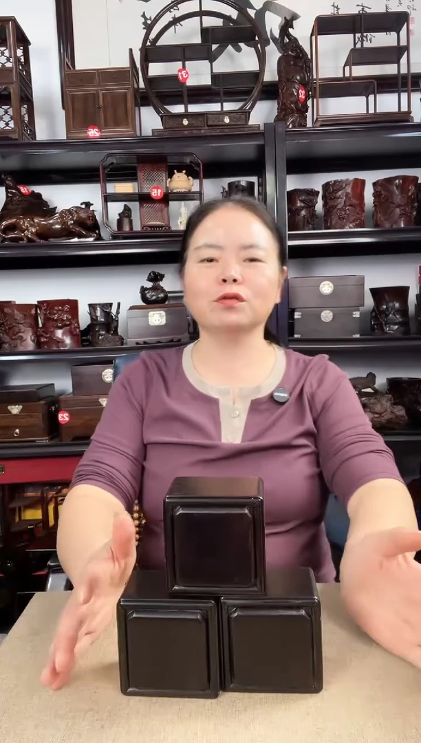 木3个黑正方老李红木工艺品