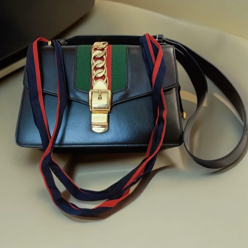 95新 GUCCI/古驰  黑色塞尔维亚斜挎包 1483 9173