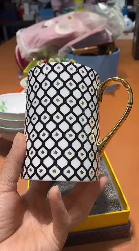 瓷片生活的本意就是开心@@1