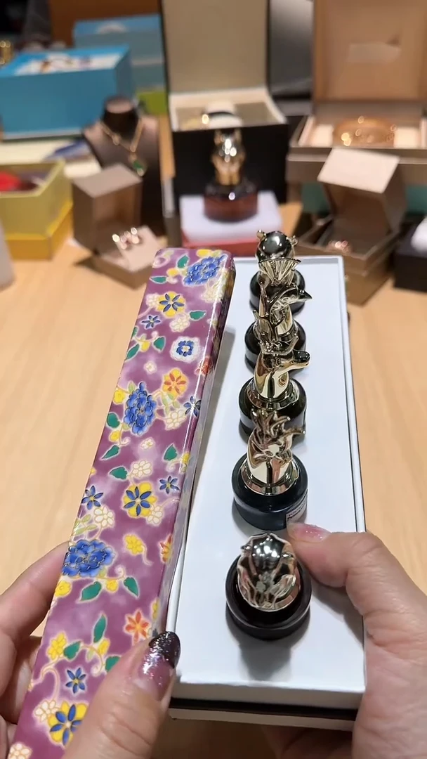 【闪购商品】瓷片锅碗瓢盆一件不剩