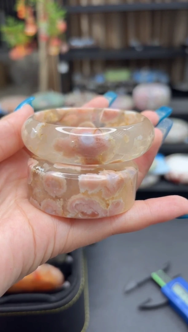 未镶嵌手镯石英质玉71(53圈赠送镯心)