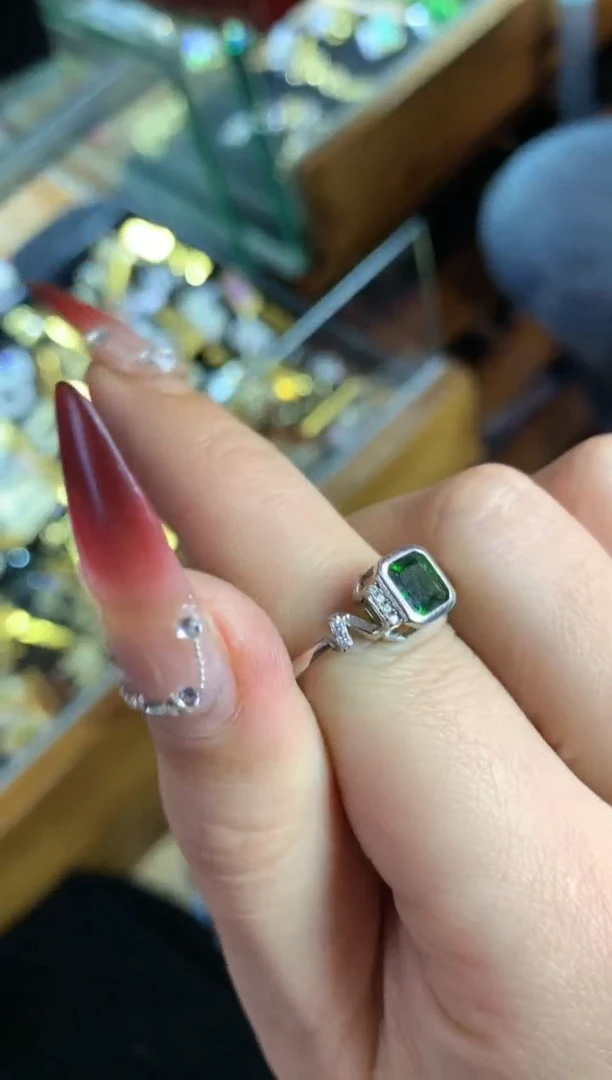 【闪购商品】透辉石1银S925镶嵌楚楚中古珠宝甄选不退换