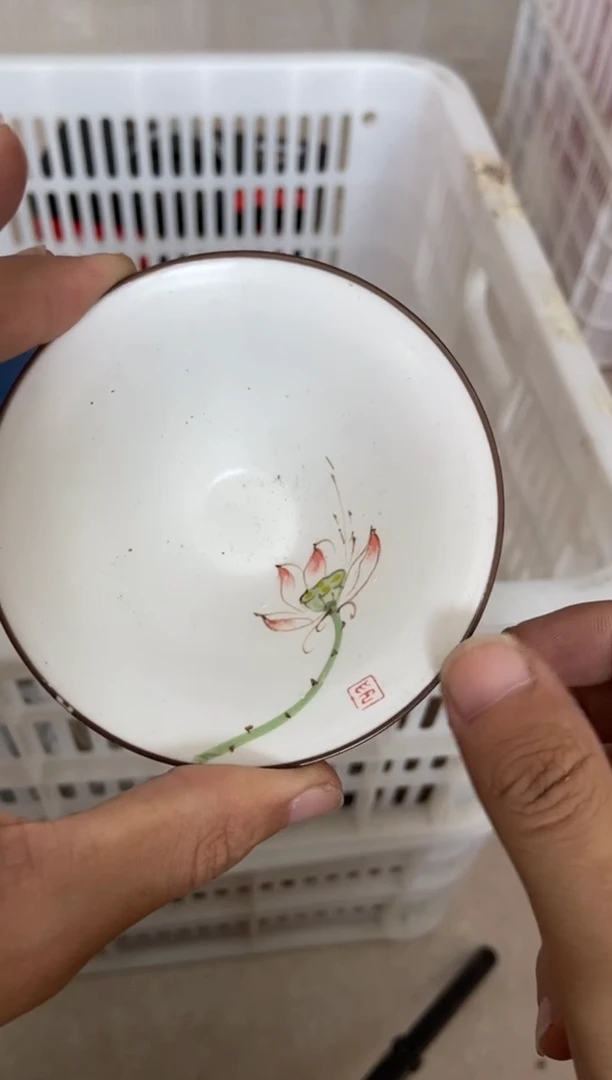 无运费险有瑕疵的摄影的产品有使用过的痕迹有点脏介意勿拍