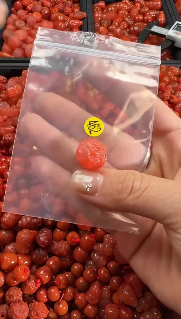 【闪购商品】南红玛瑙颈饰未镶嵌1