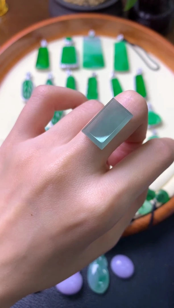 【闪购商品】定制翡翠未镶嵌裸石