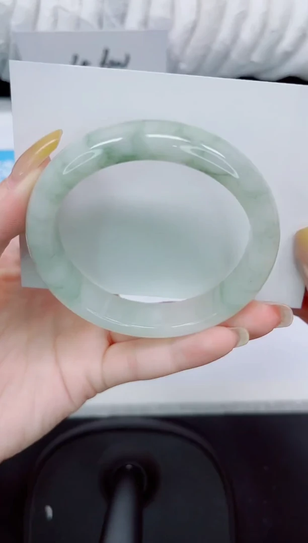 石英质玉手镯未镶嵌319