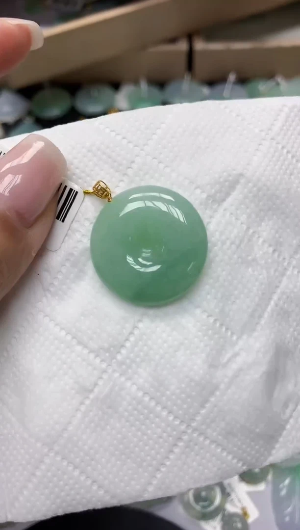颈饰18K金镶嵌翡翠11111111