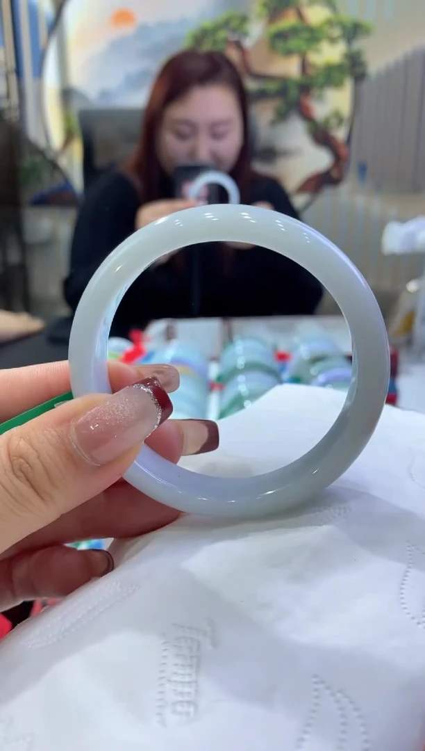 【闪购商品】翡翠手镯未镶嵌00005196