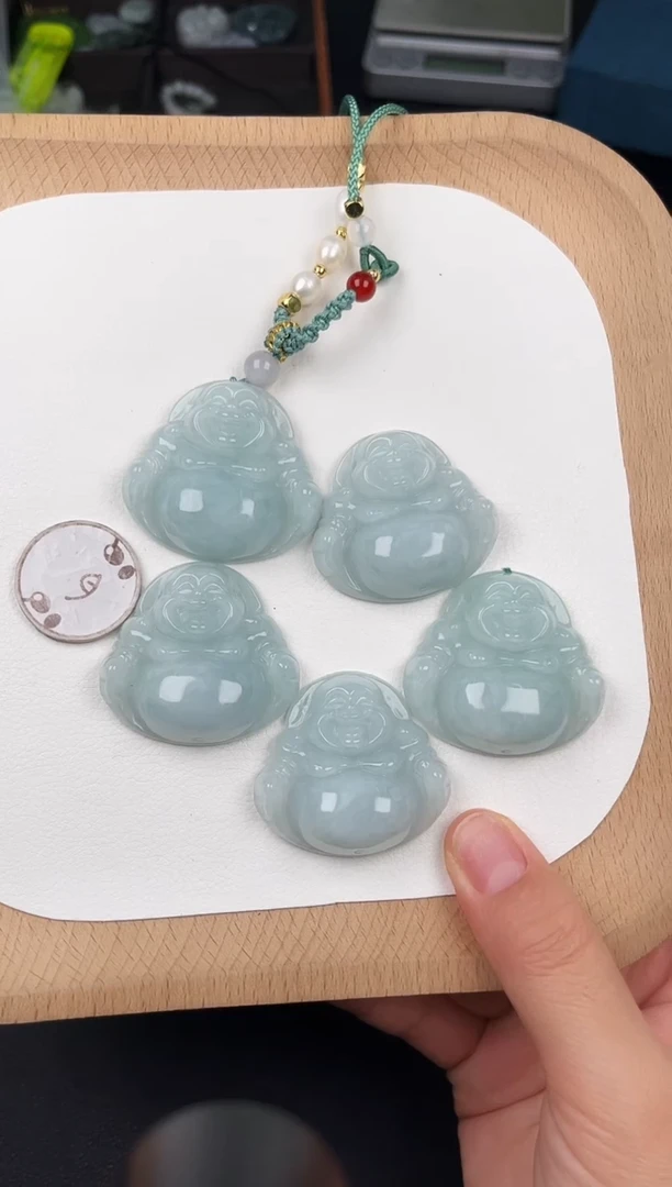颈饰未镶嵌翡翠LC026翡翠油冰薄荷绿中佛+送同款绳子多样性发其一