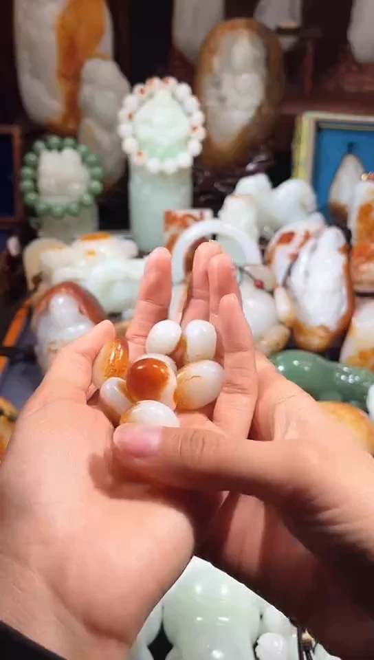 未镶嵌和田玉挂件精品