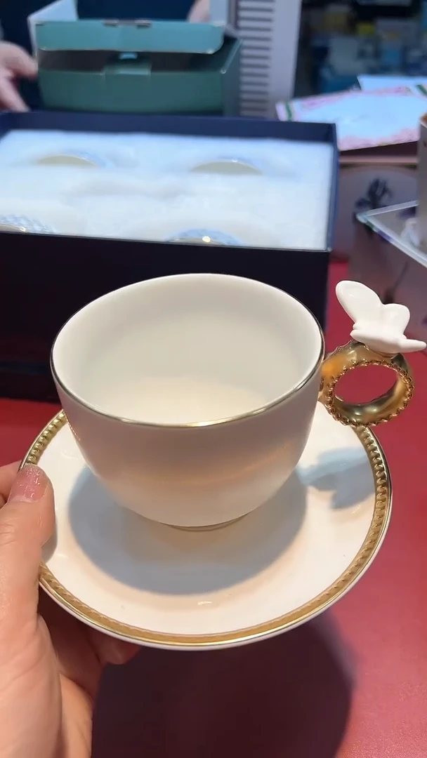 【闪购商品】瓷片锅碗瓢盆一件不剩