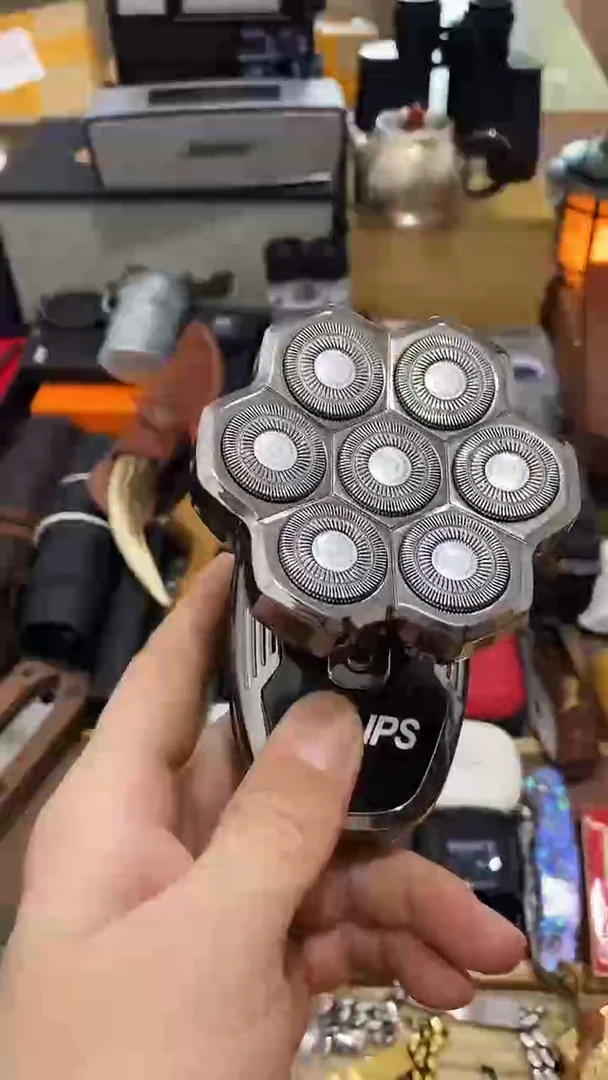 瓷片闪购商品  如图所示