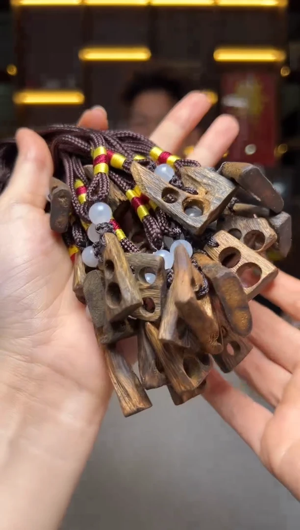 沉香碎屑沉香打孔车桂拍1发3