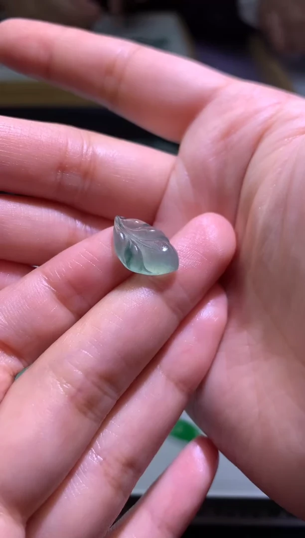 【闪购商品】定制翡翠未镶嵌毛货