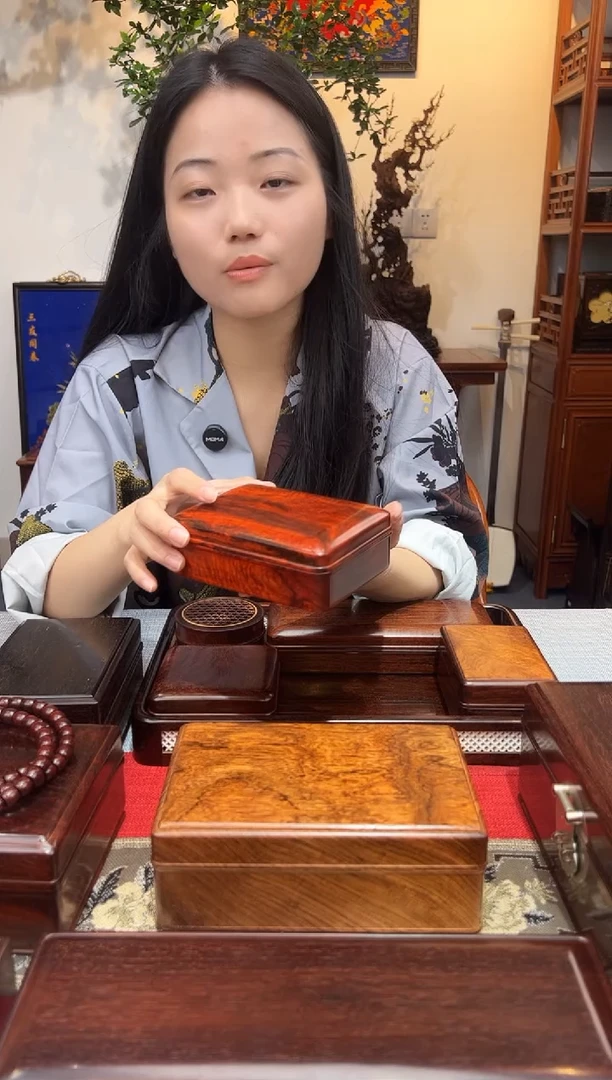 紫檀木类成套家具紫檀一木挖精品文盒