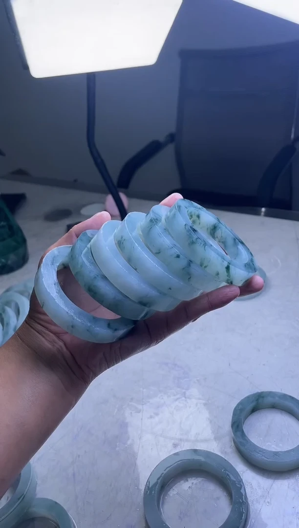 未镶嵌手镯定制翡翠心*手镯