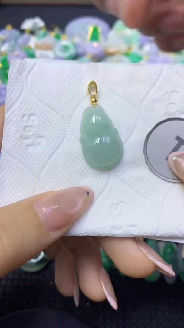 颈饰未镶嵌翡翠天然缅甸翡翠A货