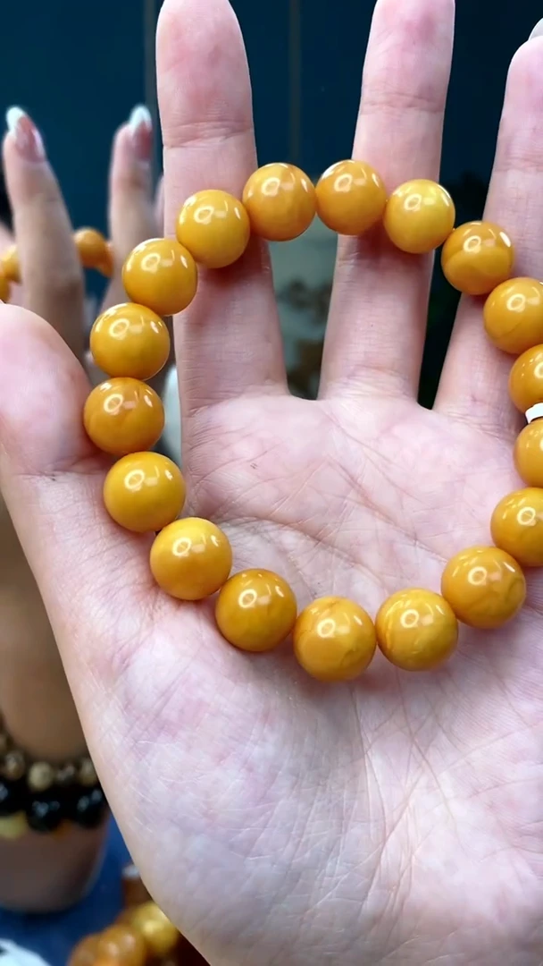 裸石琥珀未镶嵌12/3多样性发其一104