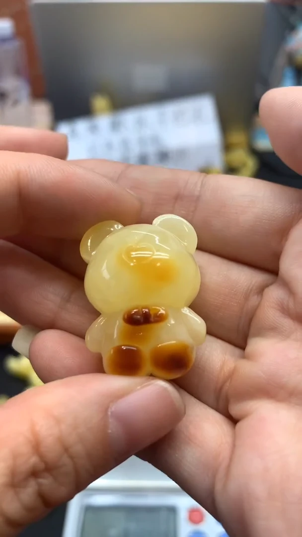 未镶嵌琥珀珠宝奇石2513