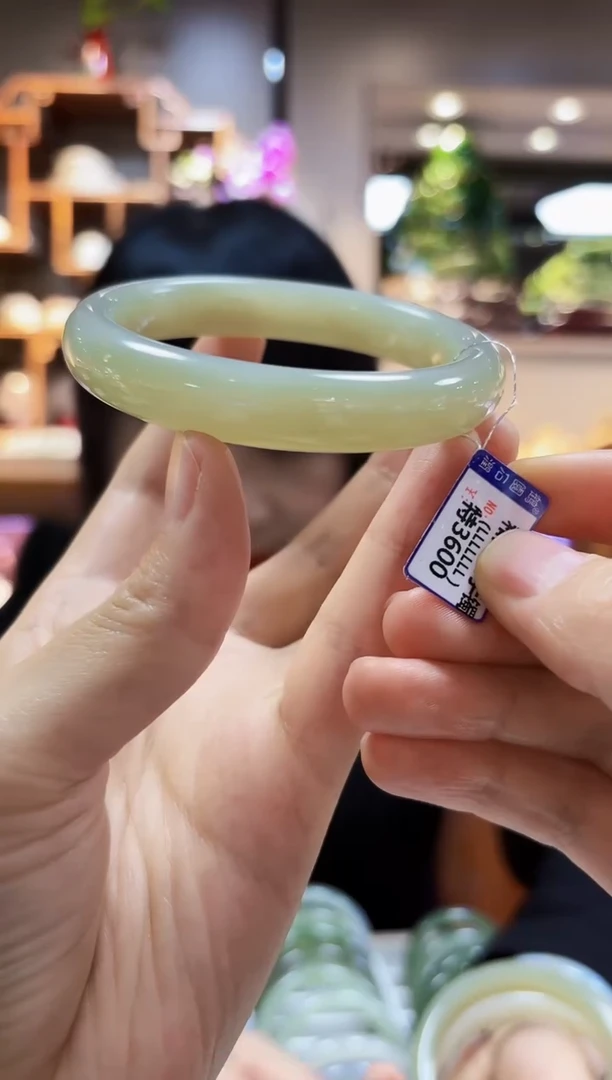 【闪购商品】和田玉60.3未镶嵌手镯