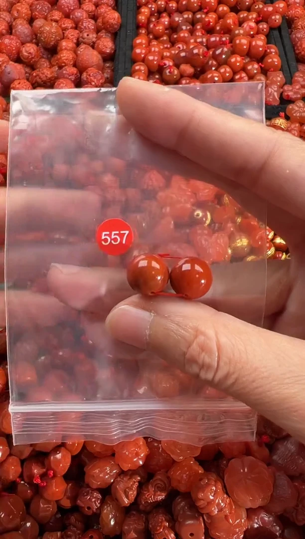 【闪购商品】南红玛瑙颈饰未镶嵌2