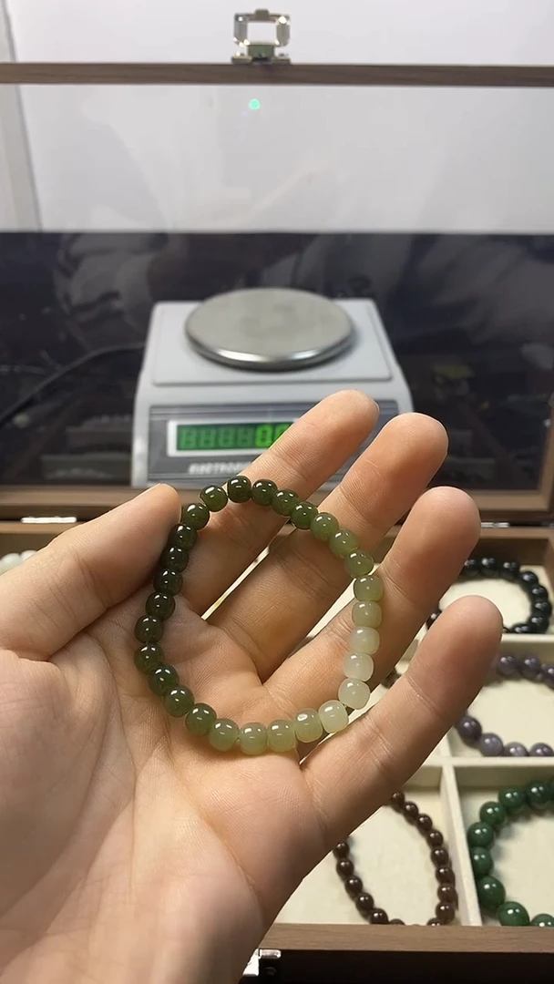 未镶嵌手串和田玉主播推荐！！