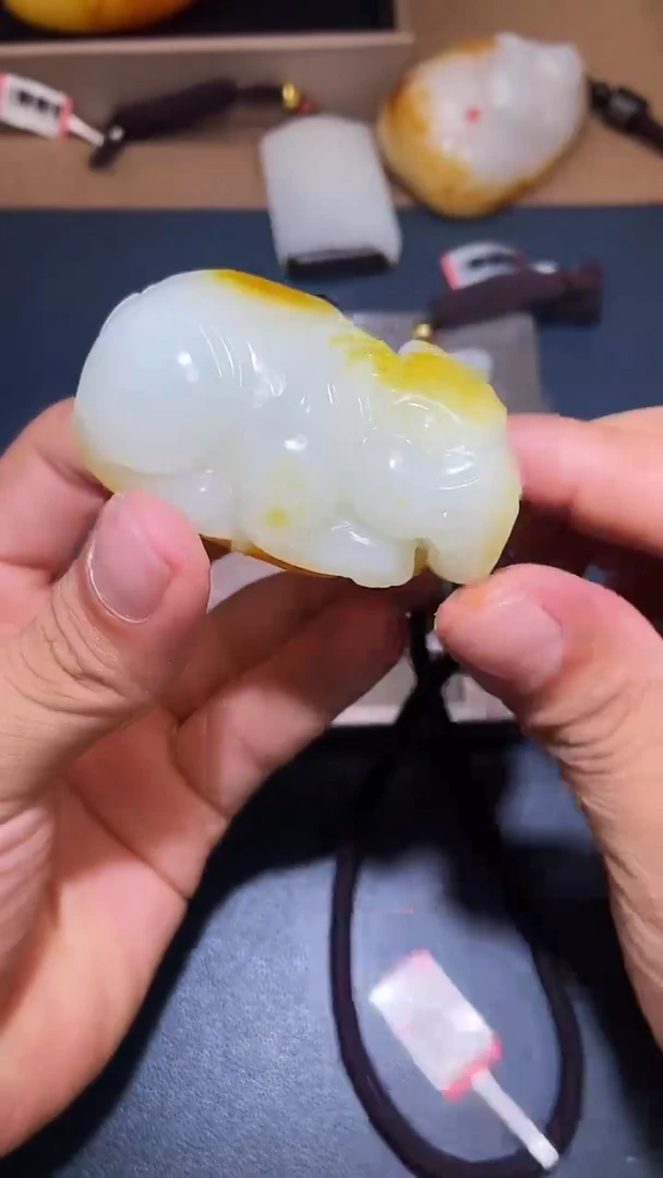 颈饰未镶嵌和田玉祥**驼HX