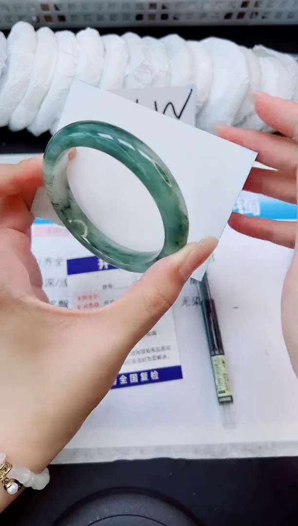 石英质玉手镯未镶嵌A217-60