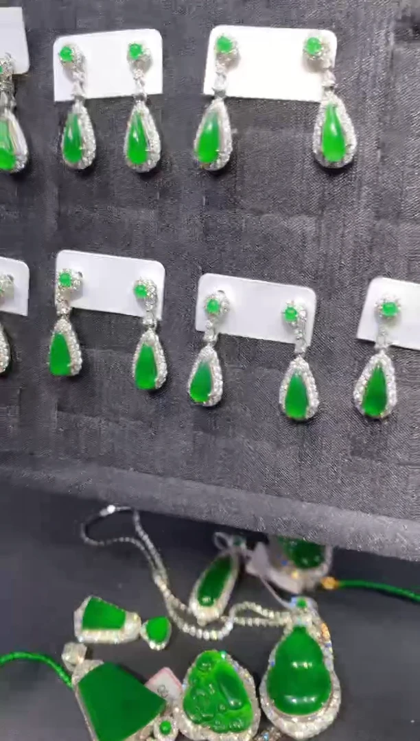 【闪购商品】定制翡翠未镶嵌241多样性发货（发其一）