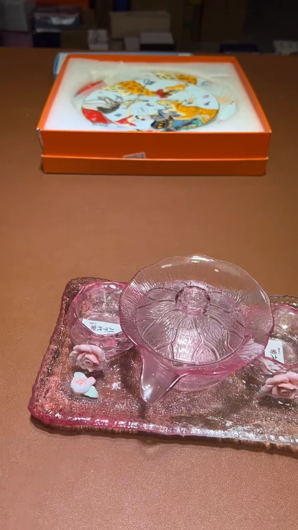 瓷片碗碟好物一件不留@@1