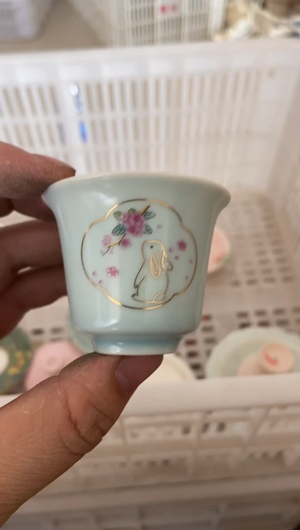 杯无运费险有瑕疵的摄影的产品有使用过的痕迹有点脏介意勿拍