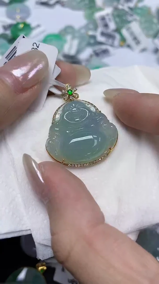 翡翠18K金镶嵌颈饰天然缅甸翡翠A货