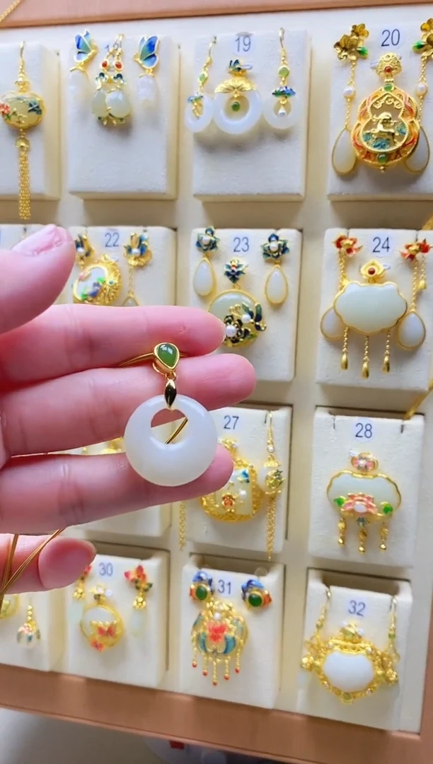 颈饰银S925镀金镶嵌和田玉1