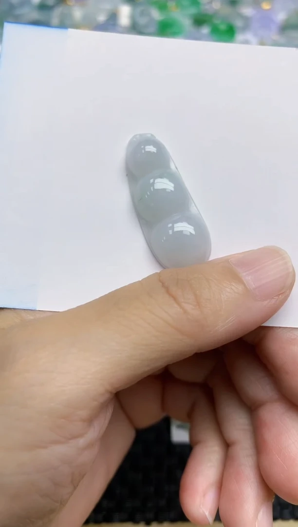 翡翠未镶嵌颈饰天然A货翡翠